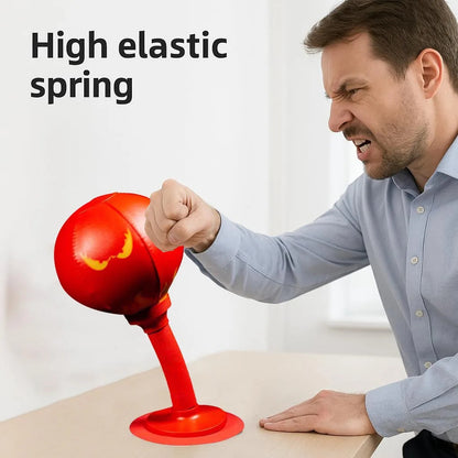 Desktop bokso kriaušė – greitas būdas iškrauti emocijas ir sugrąžinti balansą